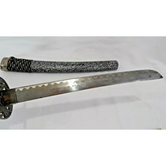 Sword & Sheath Plastic Cover Medal Blade Made in China Vintage - Picture 7 of 12